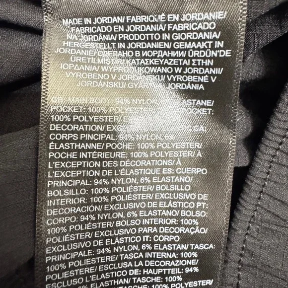 The North Face Class V Pathfinder Shorts Womens Size S Black 4 Inch - Picture 10 of 11